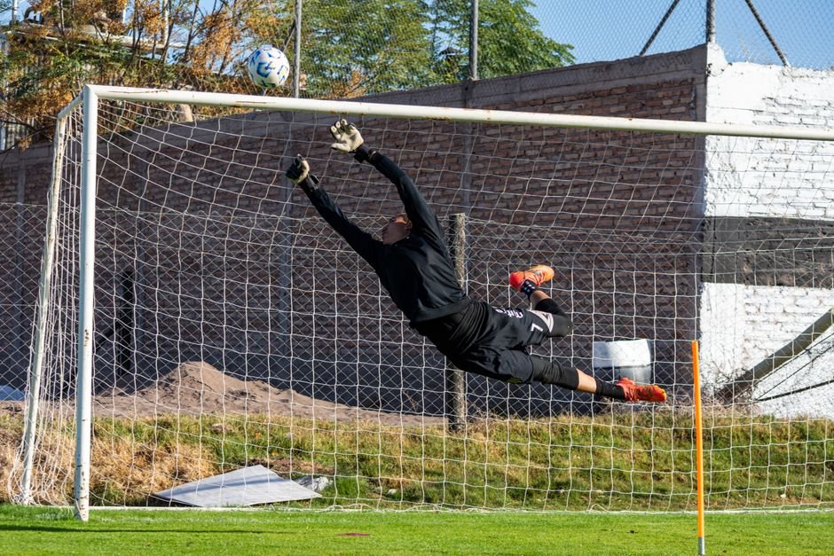 specialized soccer socks for goalkeepers